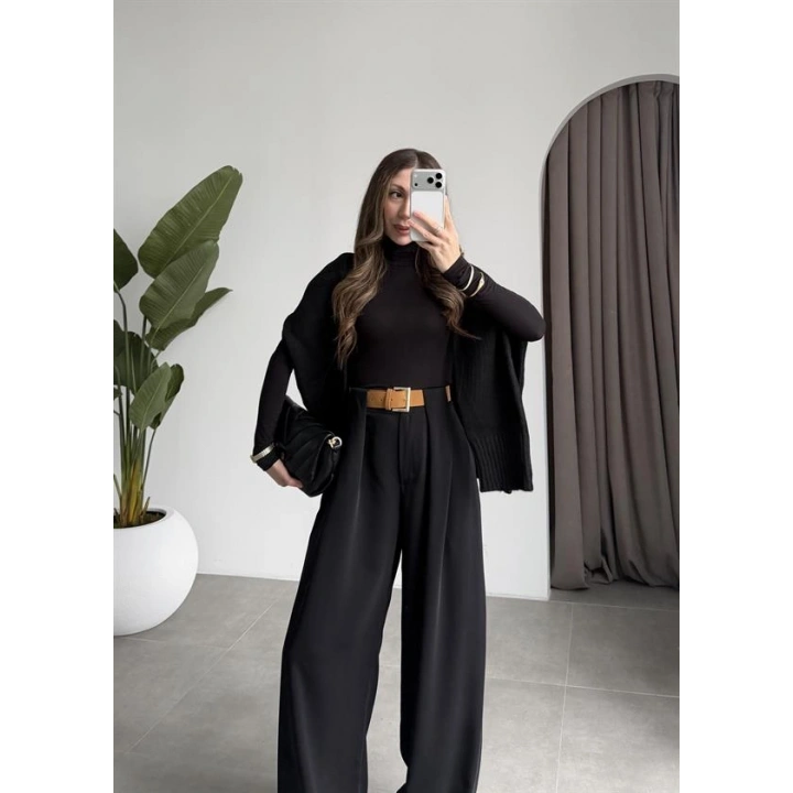 Köprü Detay Kemerli Siyah Palazzo Pantolon