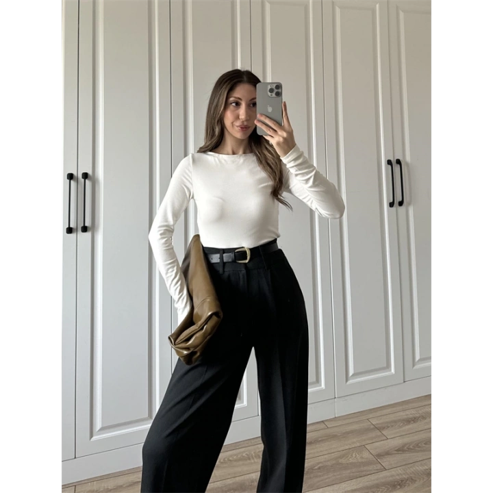 Likralı Uzun Kol Beyaz Body