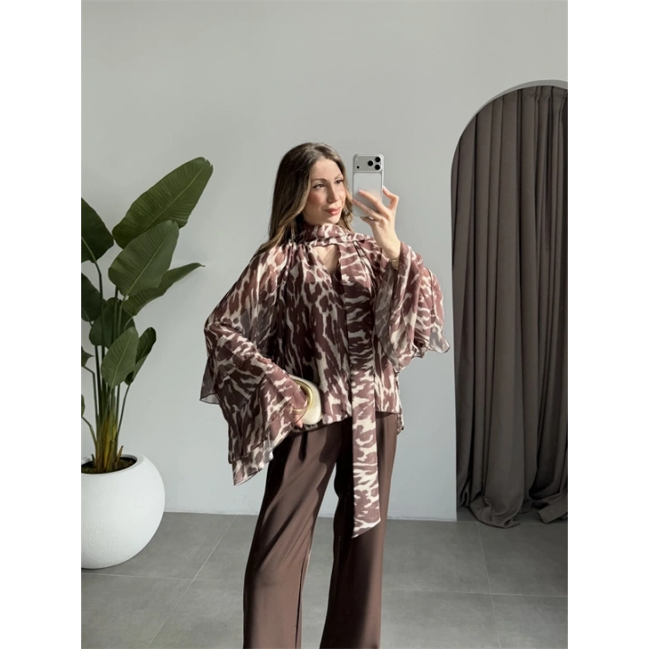 Lily Kahve Desenli Tül Bluz