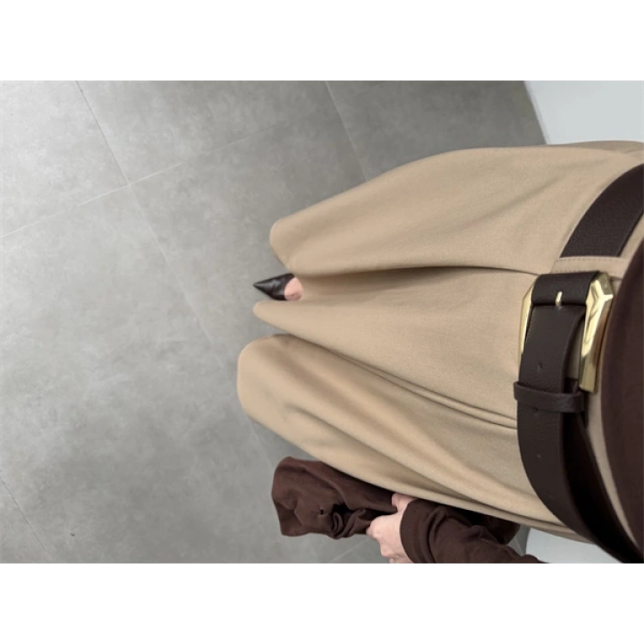 Önden Pile Detaylı Cappuccino Kemerli Etek