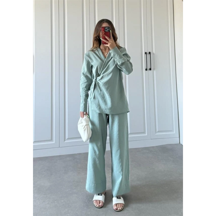 Parlak Kumaş Yandan Bağlamalı Mint Yeşili Takım