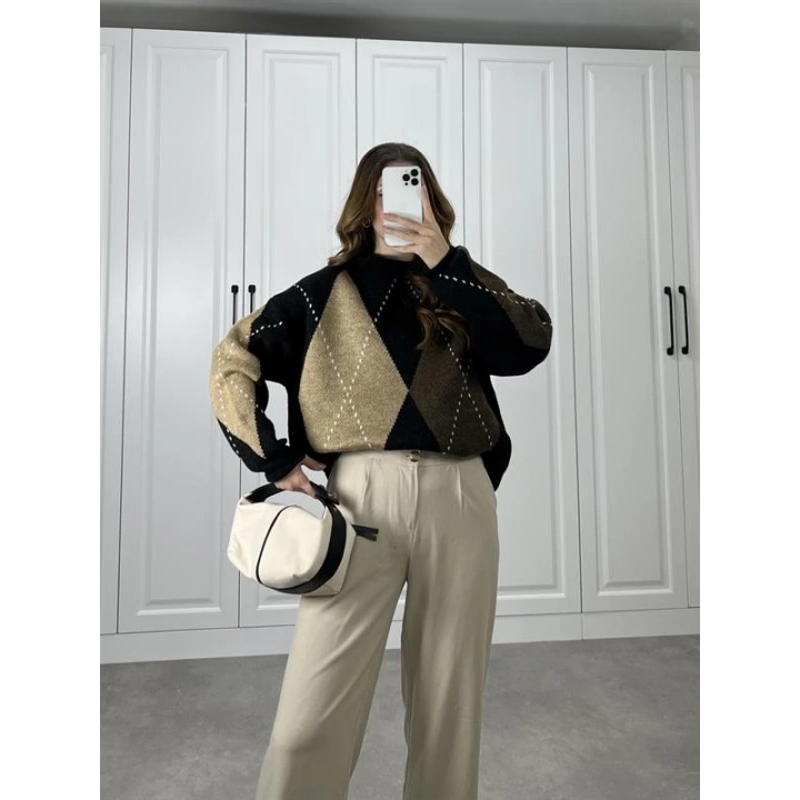 Pinterest Kahve Siyah Baklava Desenli Kazak