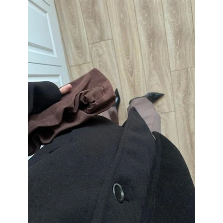 Şal Atkılı Siyah Kaşe Ceket