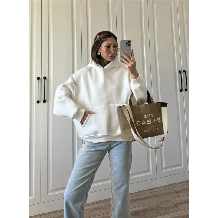 Şardonlu Oversize Beyaz Sweatshirt