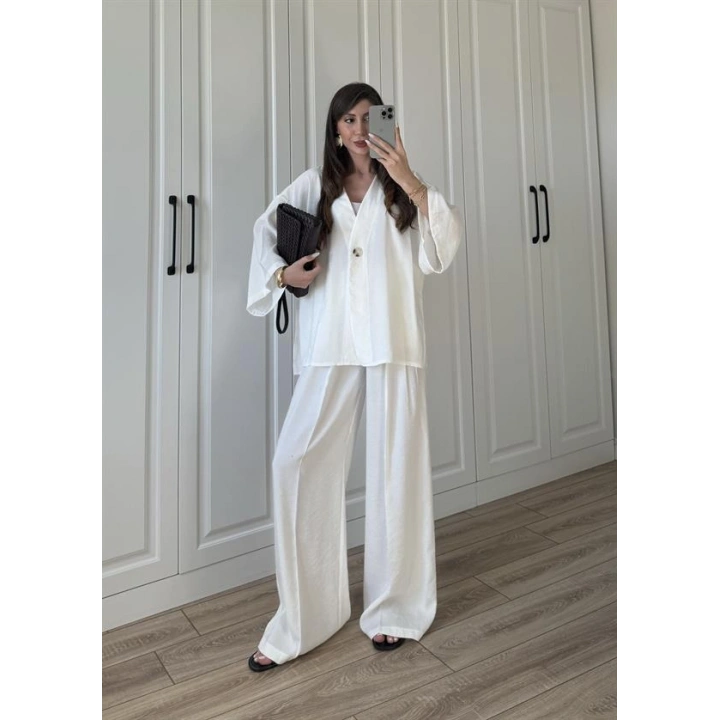 Tek Düğmeli Oversize Beyaz Gömlek Takım