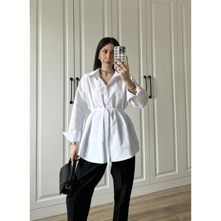 Tina İnce Kemerli Beyaz Gömlek