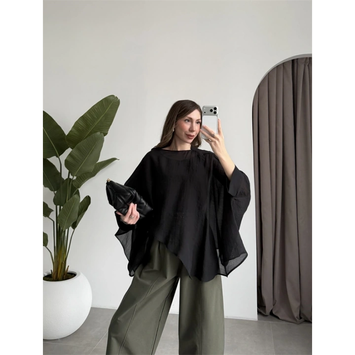 Uçuşan Pelerin Siyah Tül Bluz