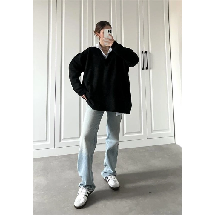 V Yaka Oversize Siyah Basic Kazak