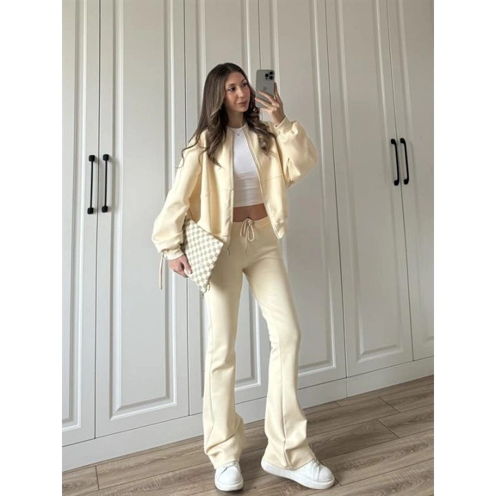 Zr Model İspanyol Paça Bej Eşofman Takımı