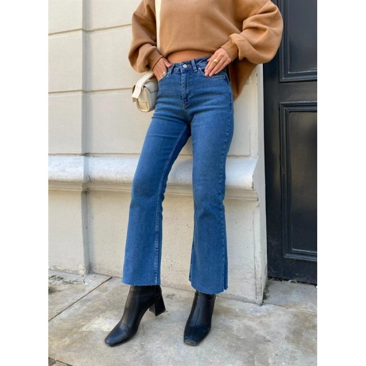 ZR MODEL KOYU KOT KESİK PAÇA JEAN