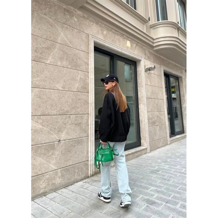 Zr Model Yırtık Jean