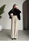 Beli Düğme Detaylı Dökümlü Taş Palazzo Pantolon