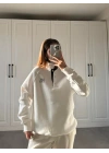 Beyaz Yakalı Şardonlu Sweat