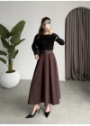 Önden Pile Detaylı Kahve Kemerli Etek