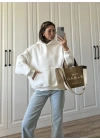 Şardonlu Oversize Beyaz Sweatshirt