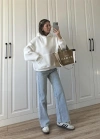 Şardonlu Oversize Beyaz Sweatshirt