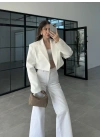 Vatkalı Astarlı Beyaz Crop Ceket