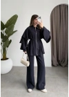 Volan Kol Detaylı Lacivert Takım