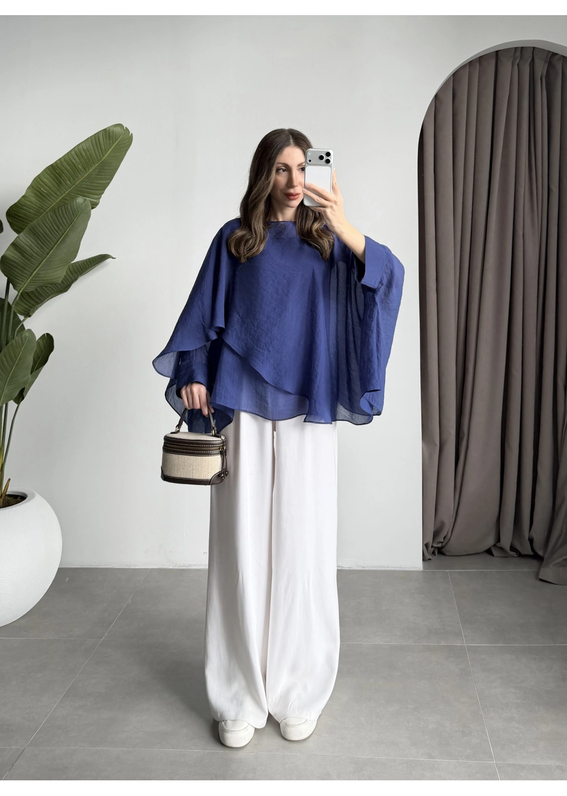 Uçuşan Pelerin Lacivert Tül Bluz