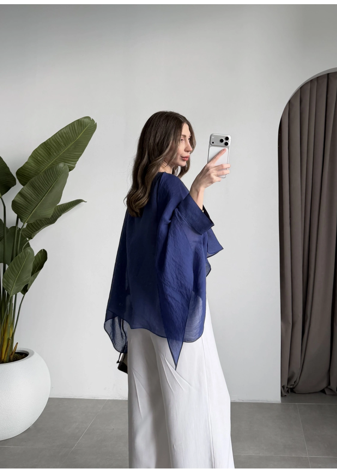 Uçuşan Pelerin Lacivert Tül Bluz