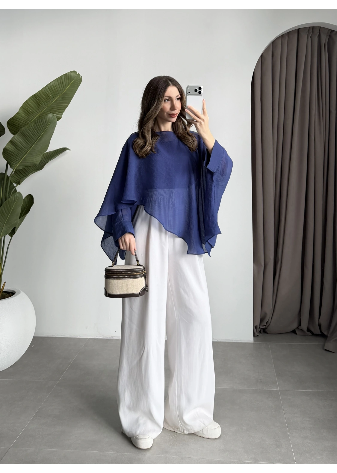 Uçuşan Pelerin Lacivert Tül Bluz