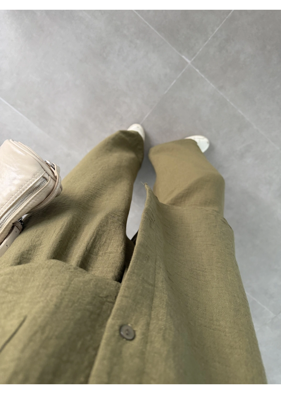 Hakim Yaka Haki Keten Gömlek Takım