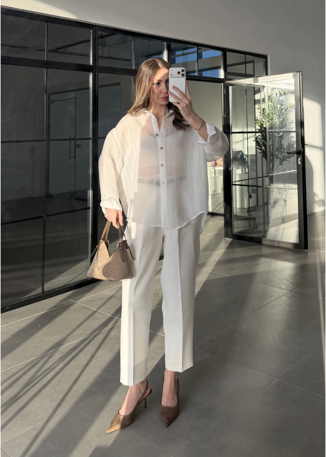 Oversize Transparan Beyaz Gömlek