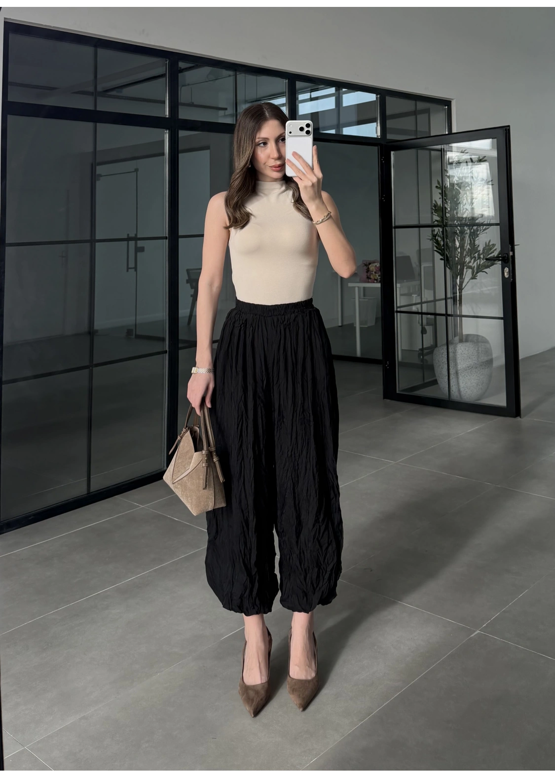 Kırışık Kumaş Siyah Şalvar Pantolon