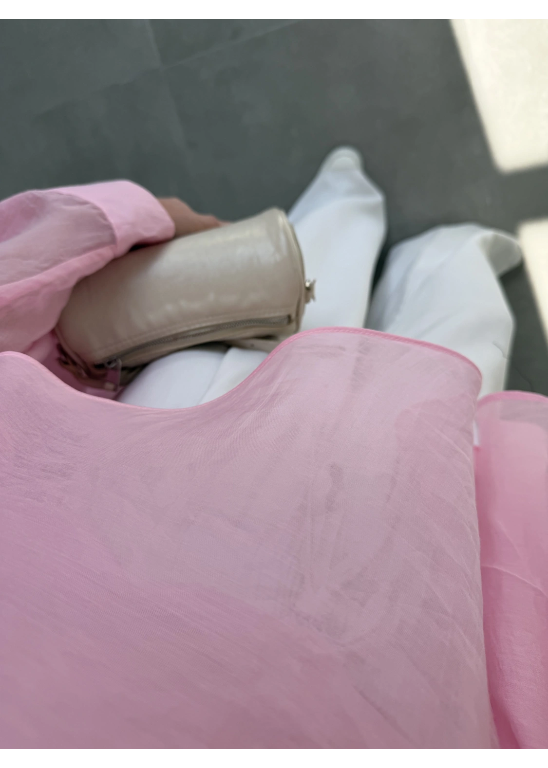 Uçuşan Pelerin Pembe Tül Bluz