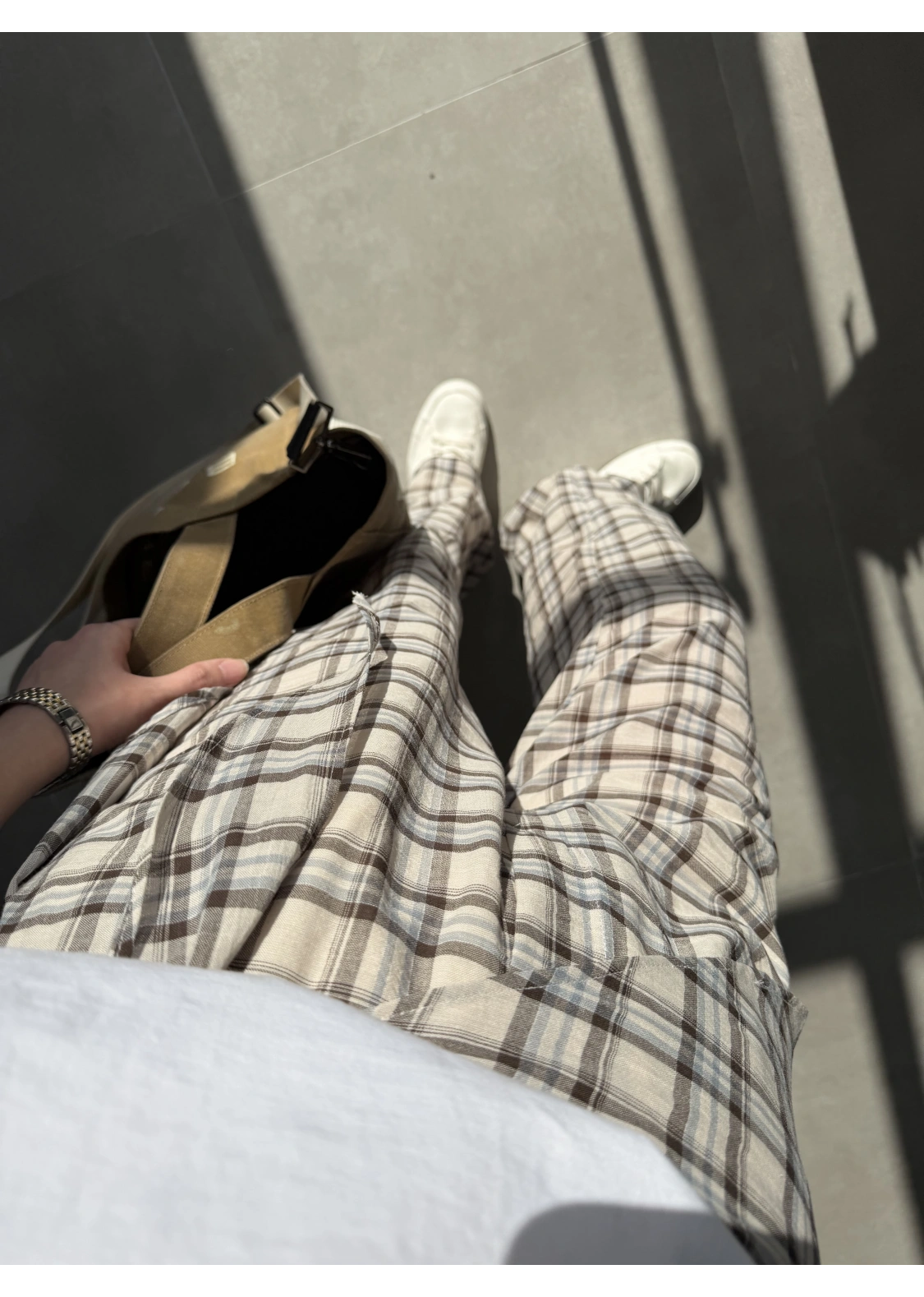 Ekose Bağlamalı Bej Pantolon