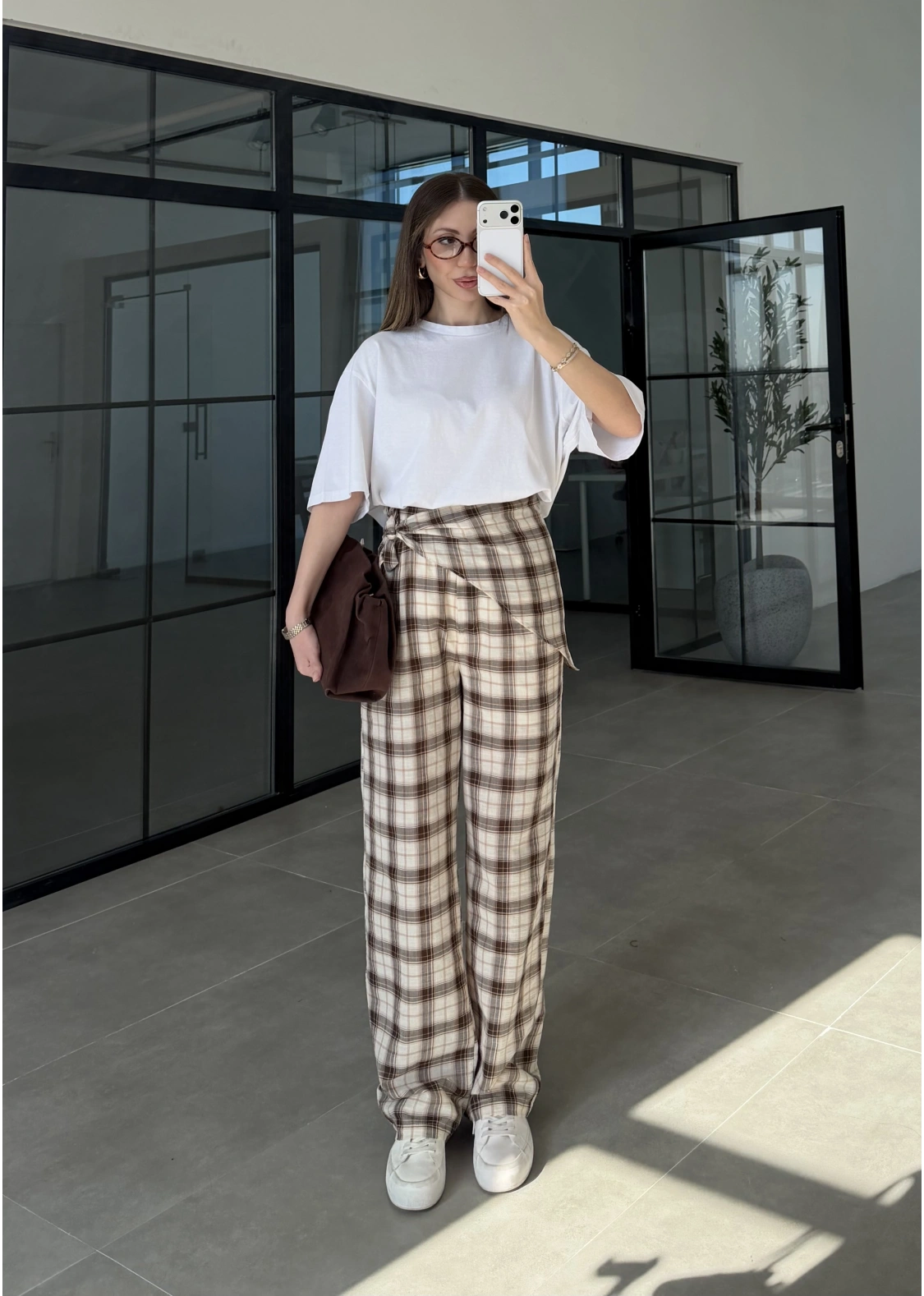 Ekose Bağlamalı Kahve Pantolon