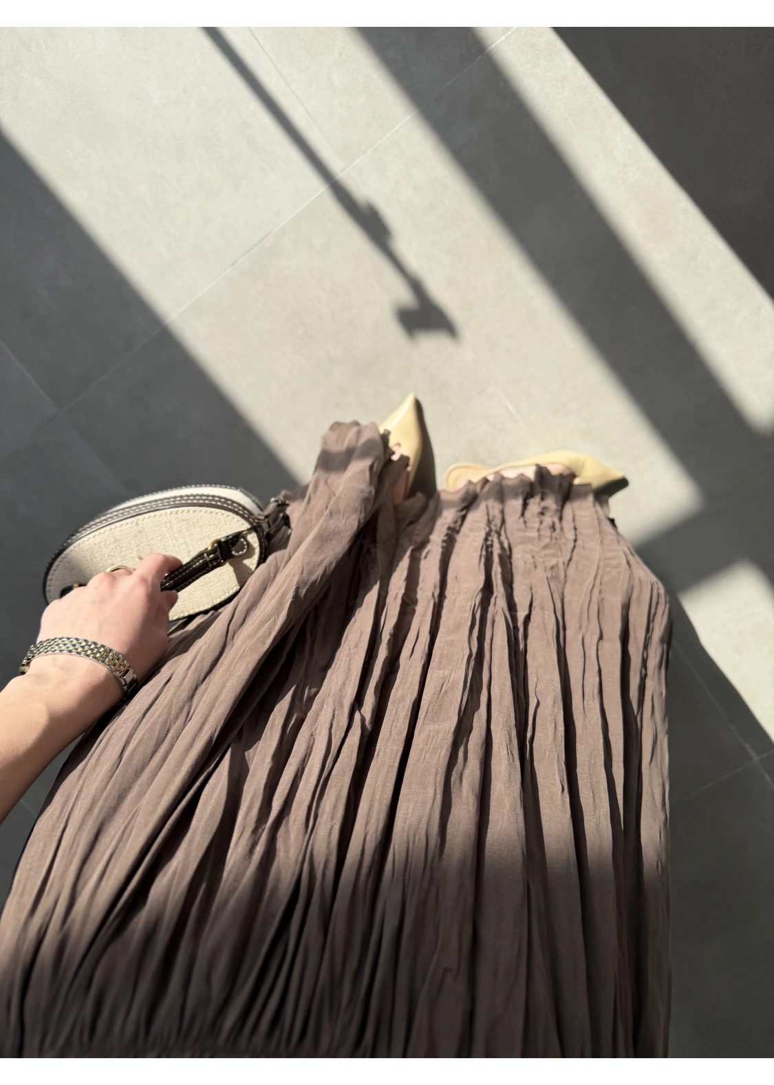 Beli Lastikli Kahve Tensel Kırışık Etek