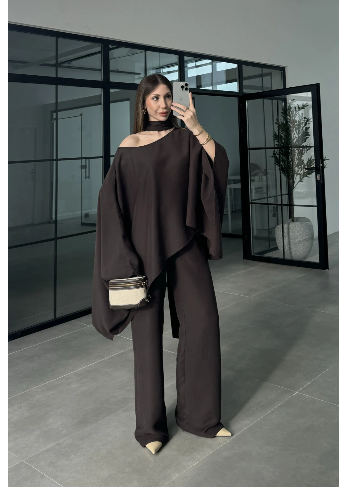 Pelerin Kahve Asimetrik Kesim Takım