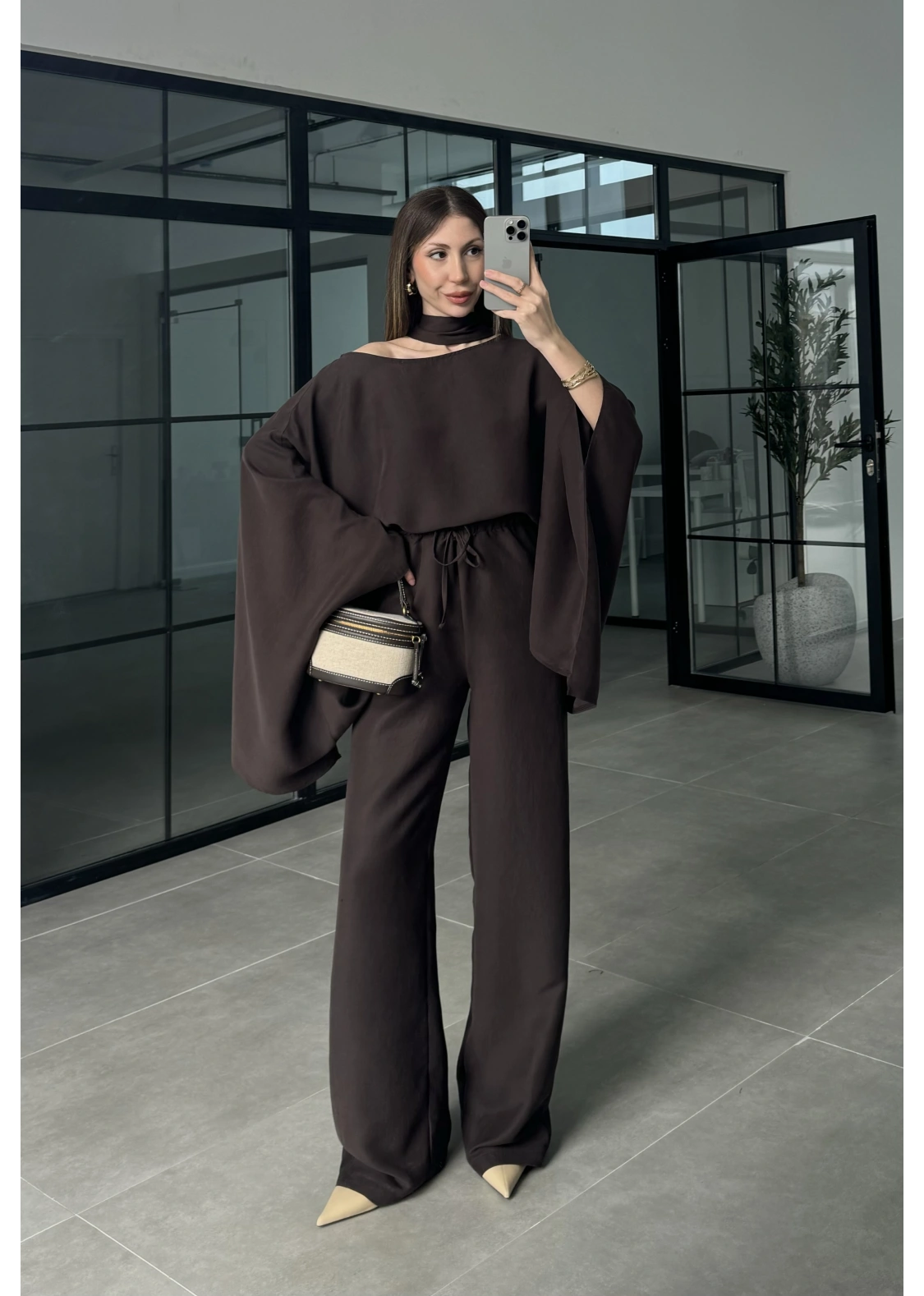 Pelerin Kahve Asimetrik Kesim Takım