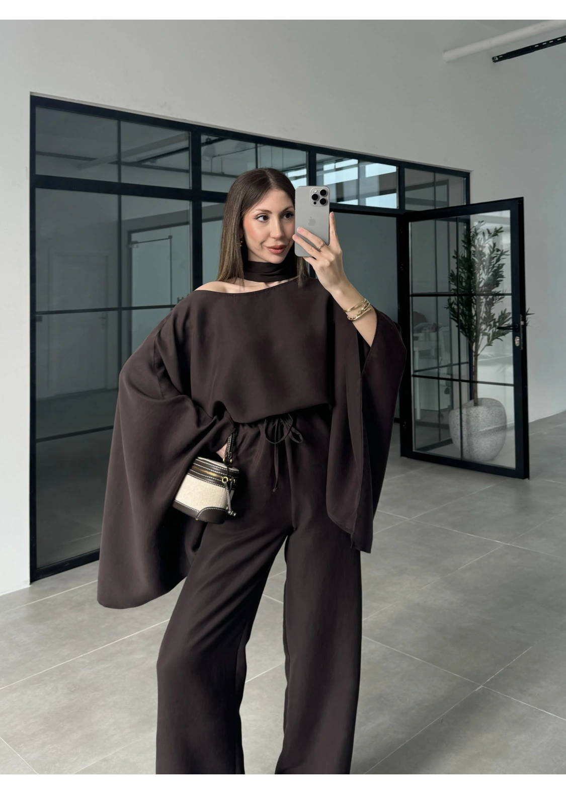 Pelerin Kahve Asimetrik Kesim Takım