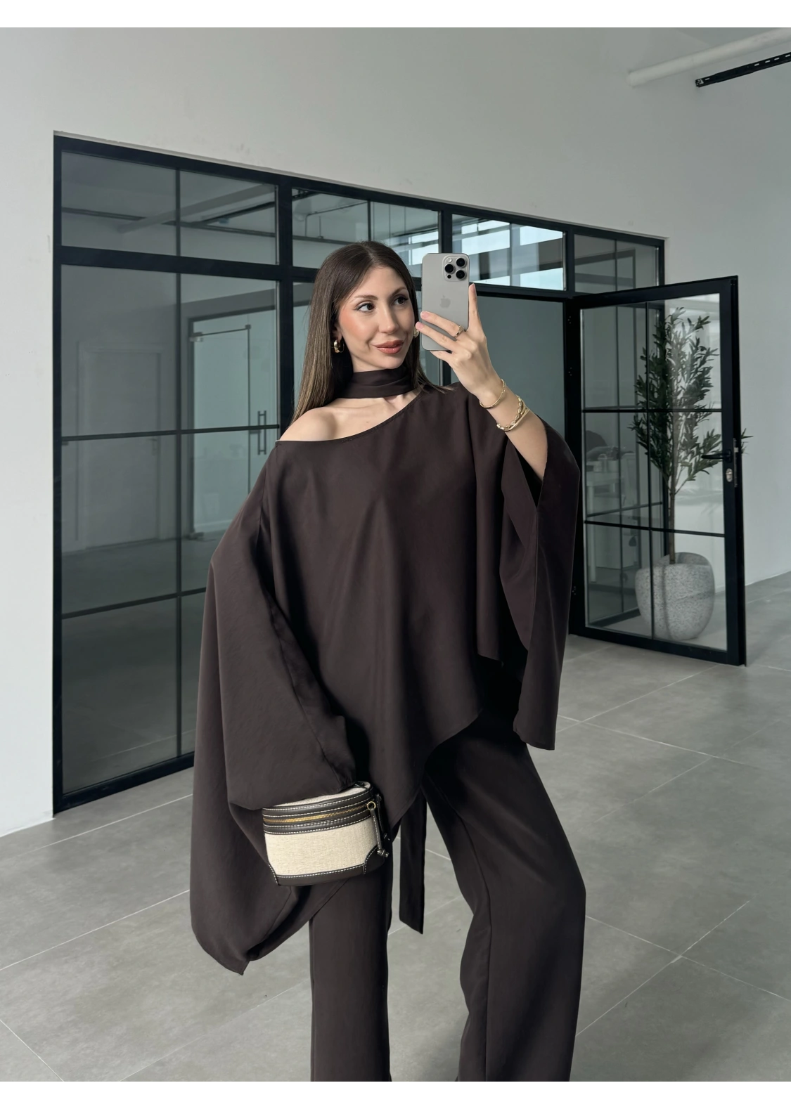 Pelerin Kahve Asimetrik Kesim Takım