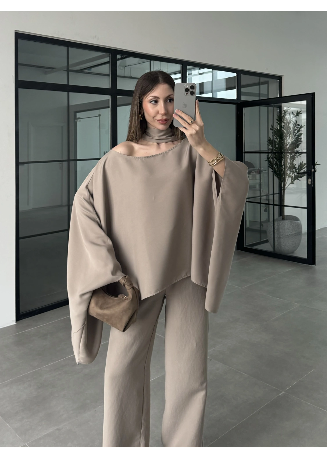 Pelerin Vizon Asimetrik Kesim Takım