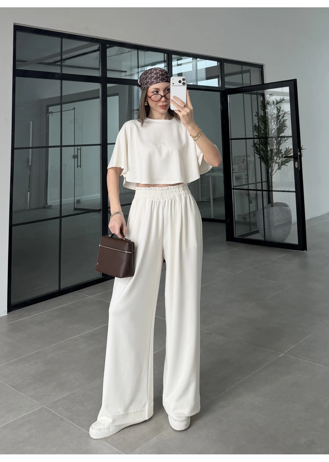 Oysh Modal Kumaş Beli Lastikli Beyaz Crop Takım