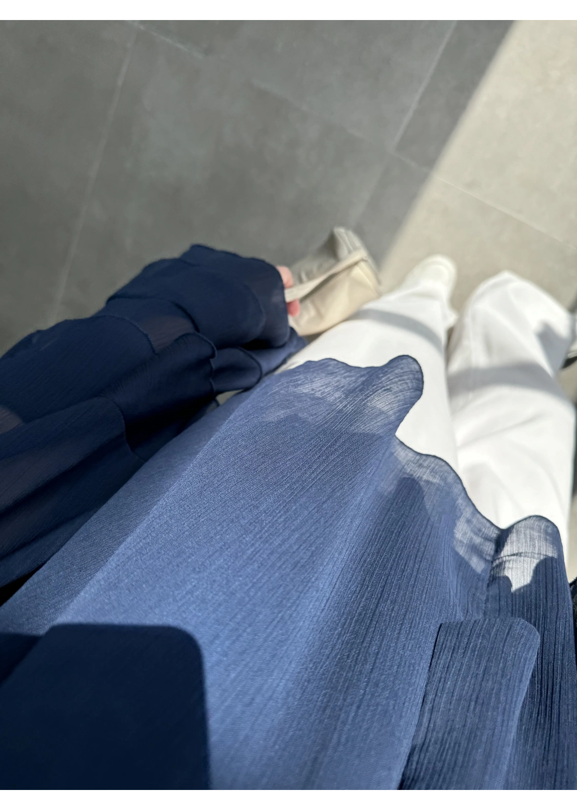 Loya Bağlamalı Lacivert Şifon Bluz