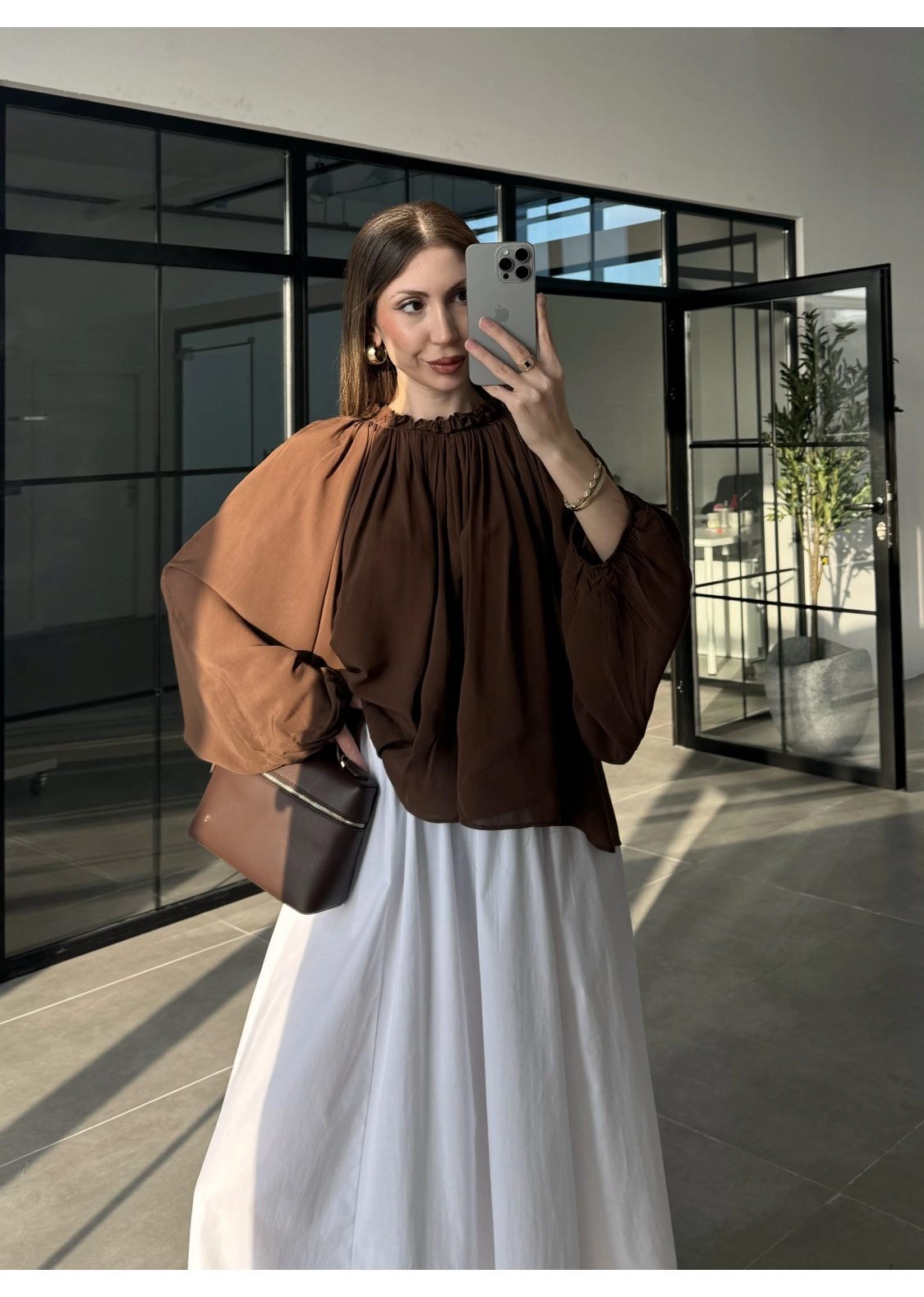 Yakası Büzgülü Kahve Bluz