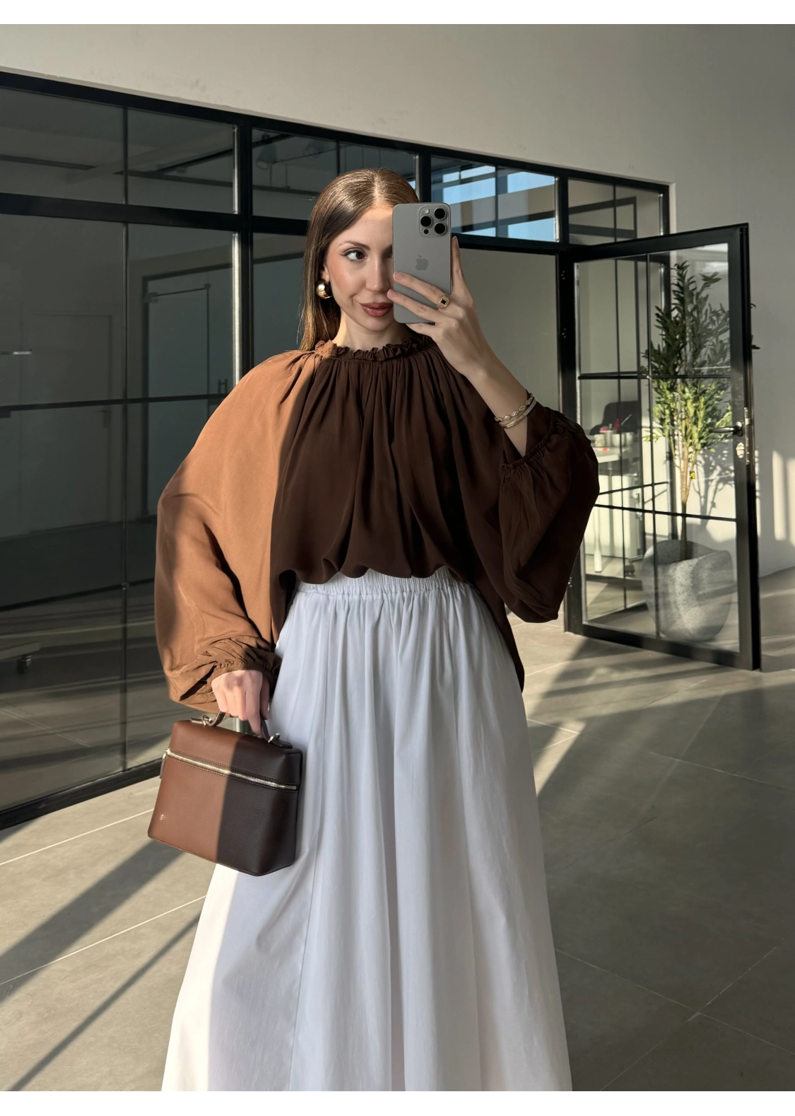 Yakası Büzgülü Kahve Bluz