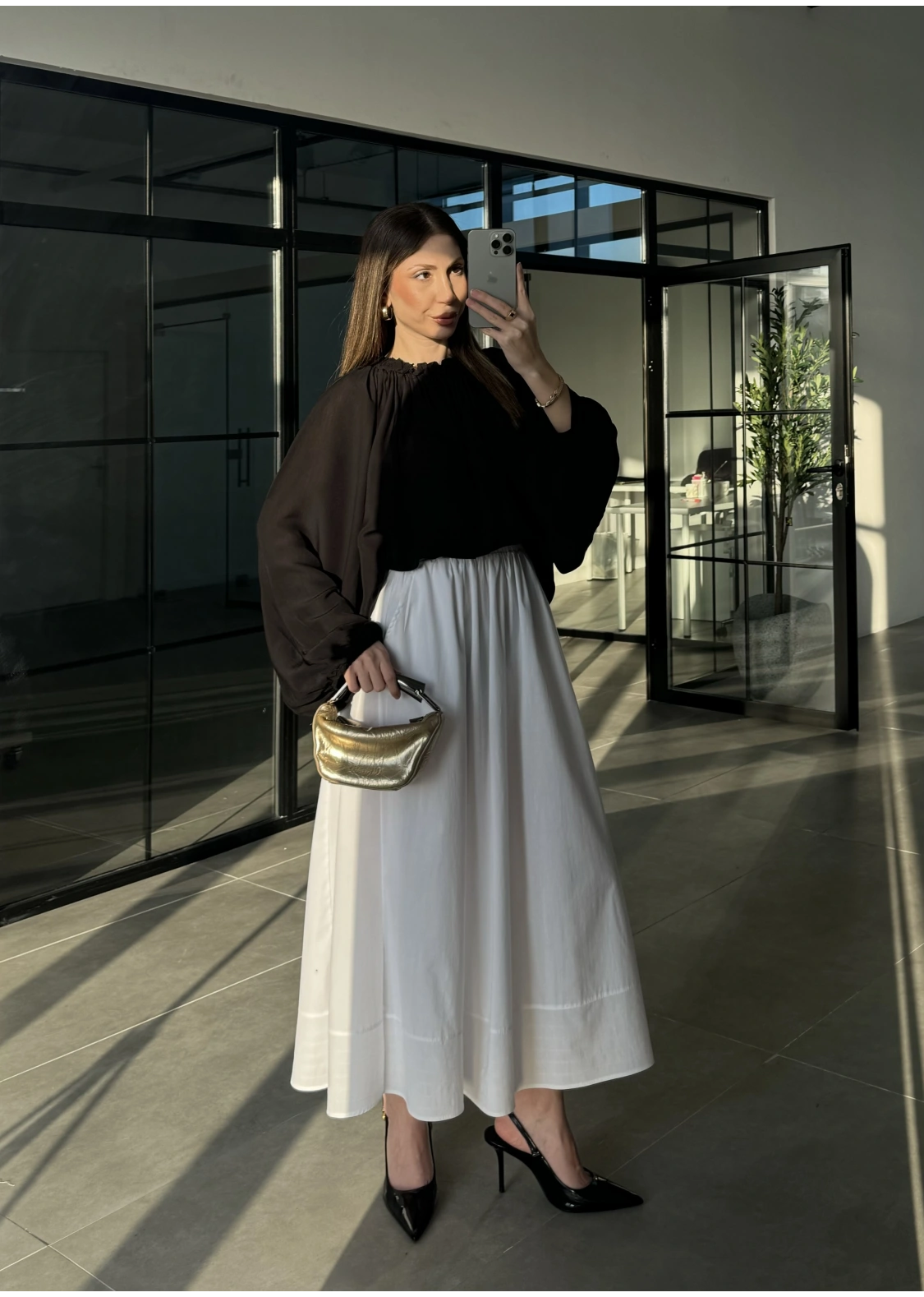 Yakası Büzgülü Siyah Bluz