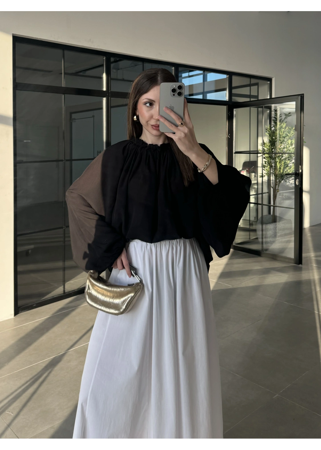 Yakası Büzgülü Siyah Bluz