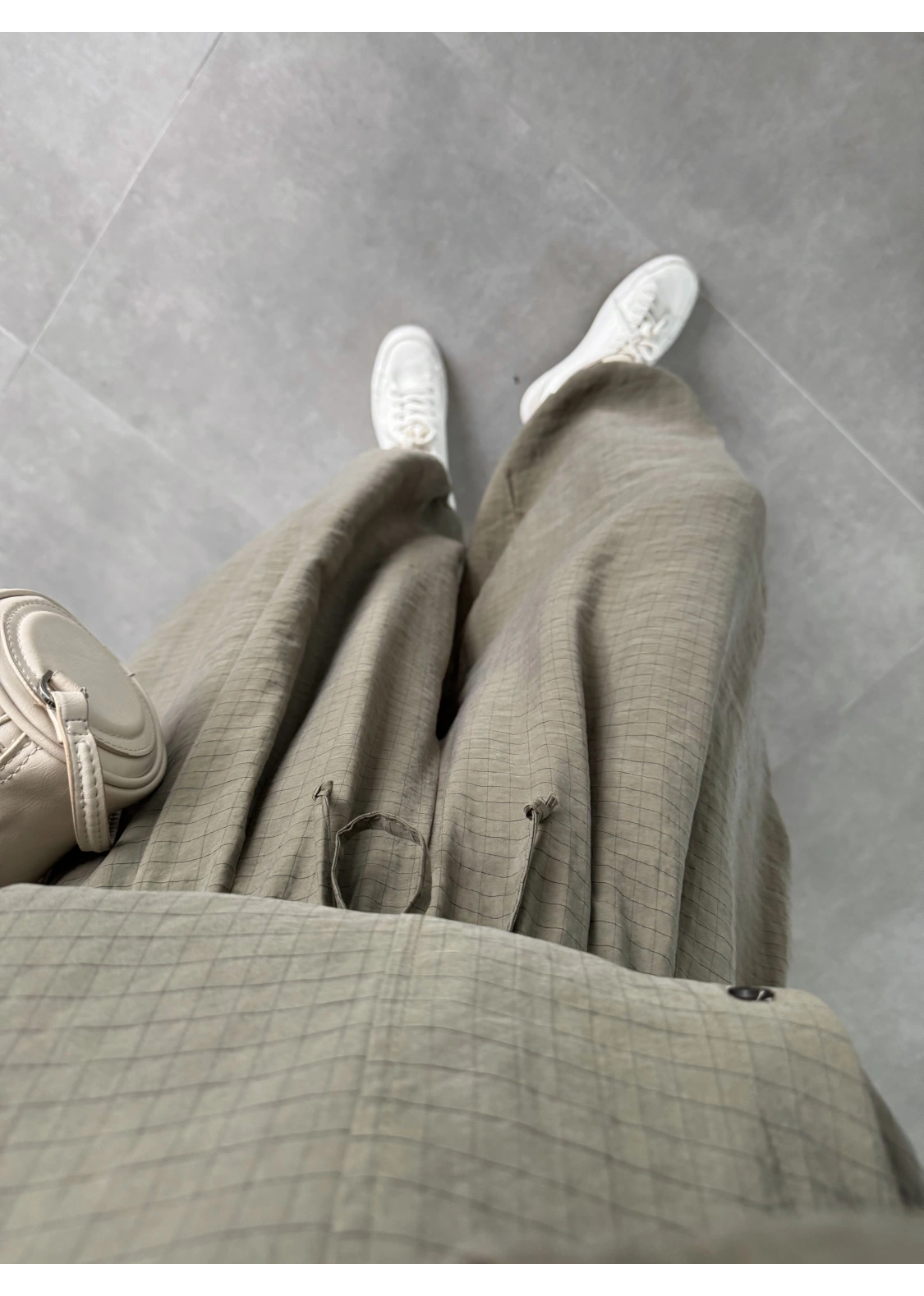 Dik Yaka Kare Desenli Tensel Kahve Şalvar Takım