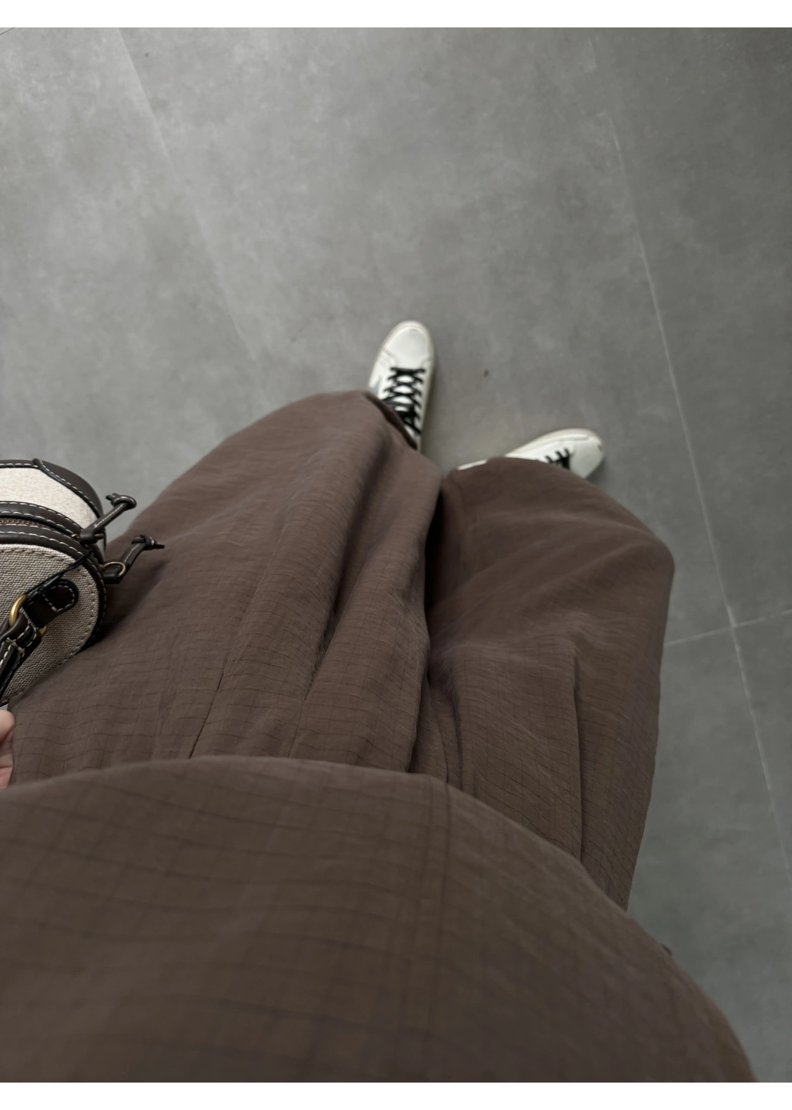 Dik Yaka Kare Desenli Tensel Kahve Şalvar Takım