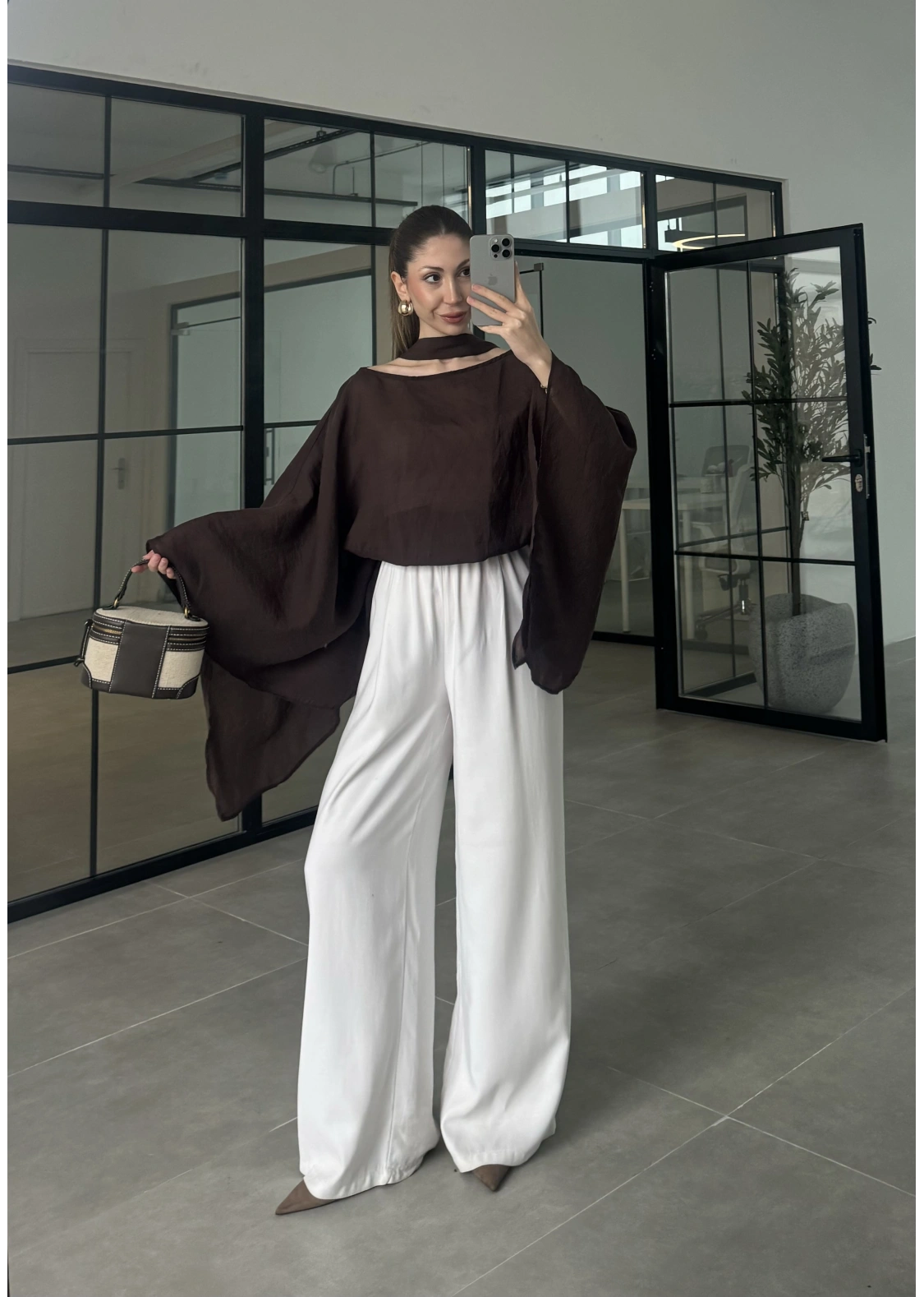 Fularlı Kahve Pelerin Tül Bluz