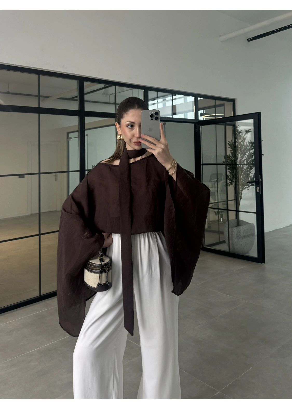 Fularlı Kahve Pelerin Tül Bluz