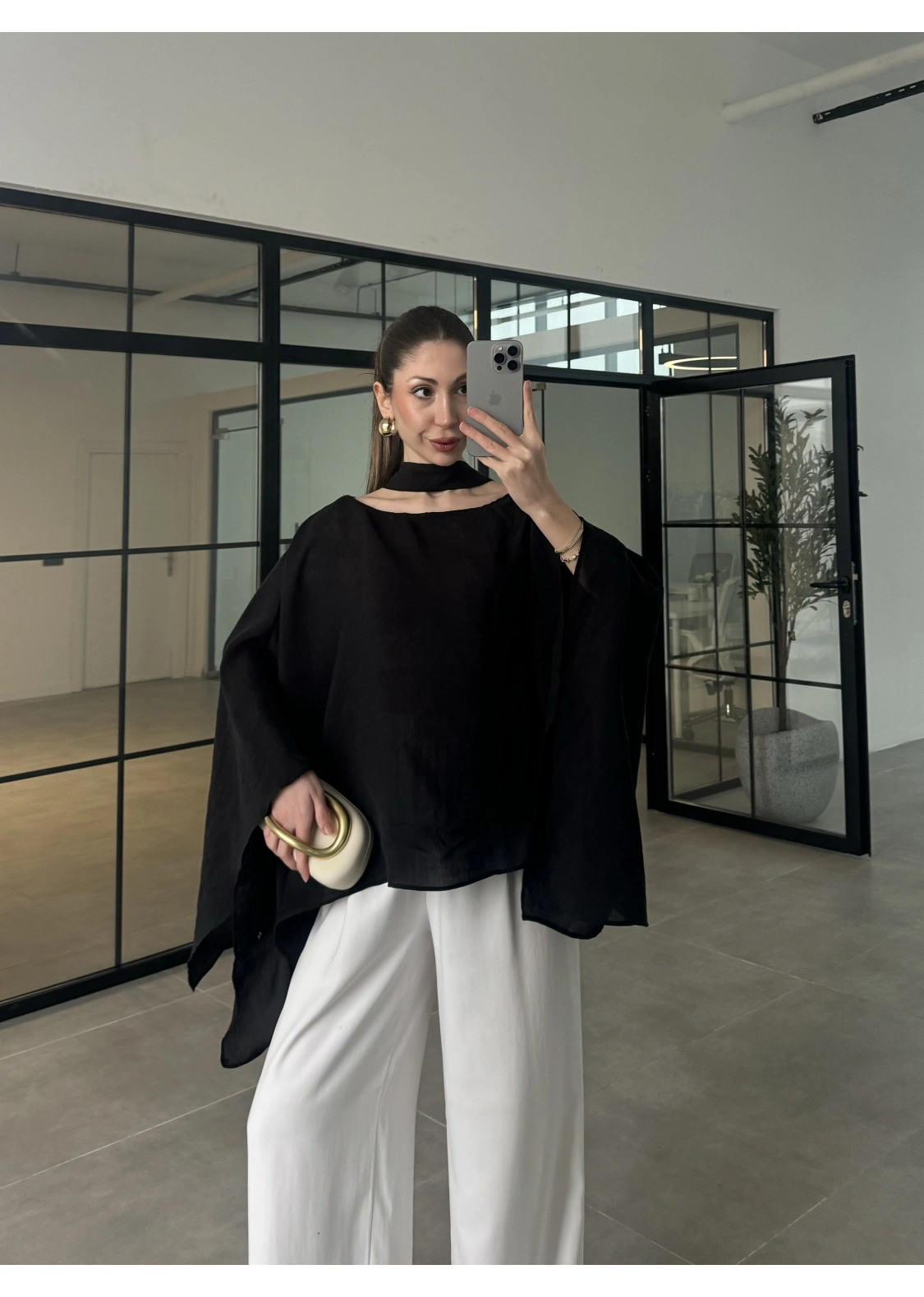 Fularlı Siyah Pelerin Tül Bluz