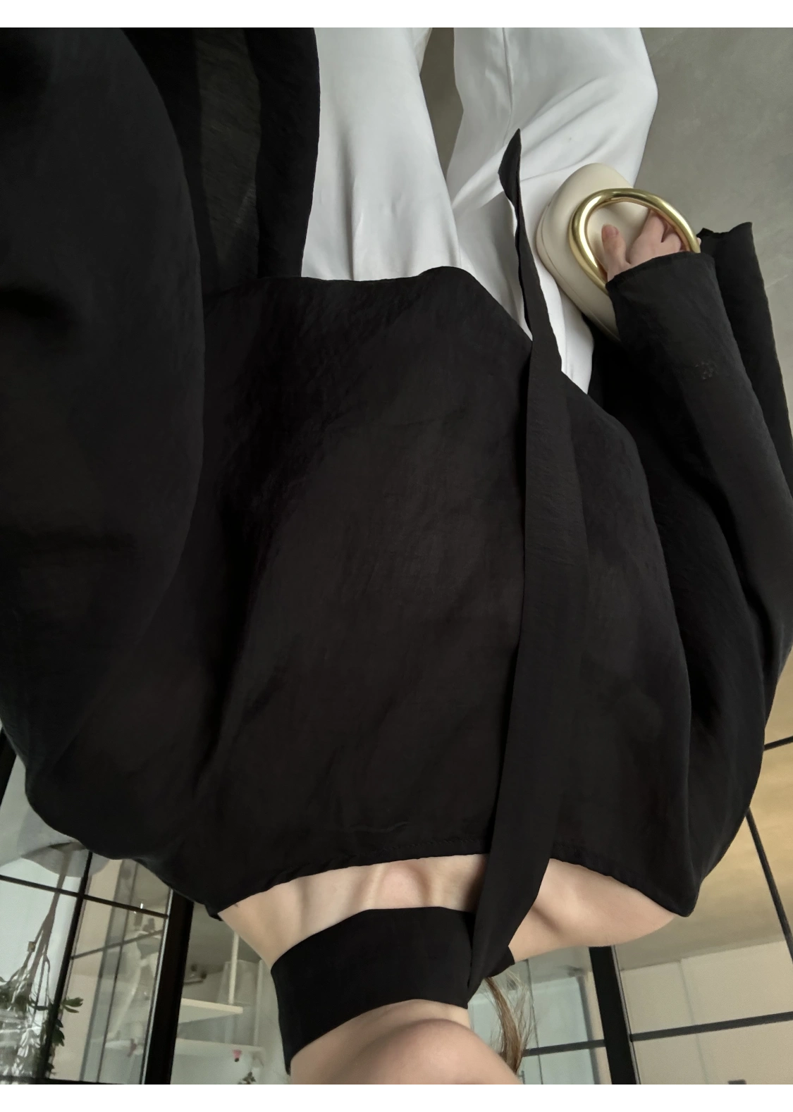 Fularlı Siyah Pelerin Tül Bluz