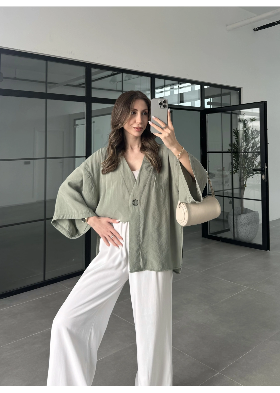 Sofi Tek Düğme Oversize Tensel Çağla Gömlek